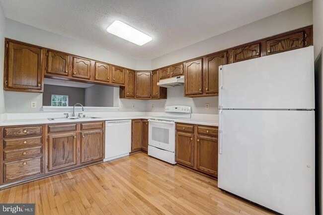 Building Photo - 1248 Quaker Ridge Dr