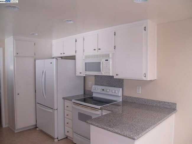 Photo - 515 Rolling Hills Ln