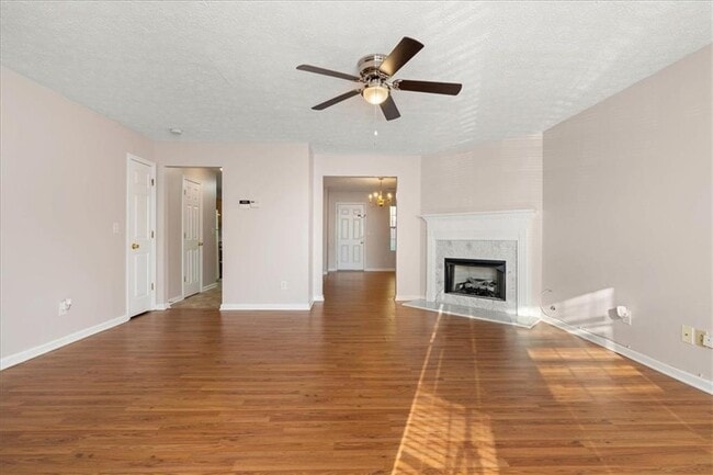 Photo - 5583 Windfall Ln