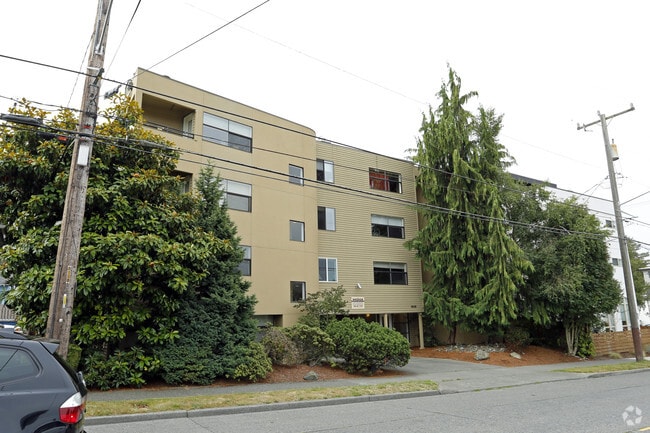 Photo - Wedge Apartments