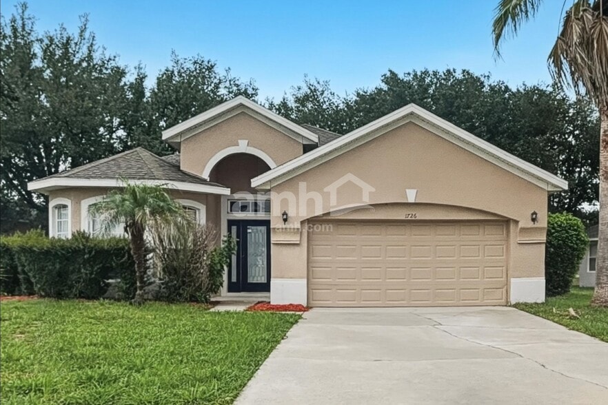 1726 Palmerston Cir