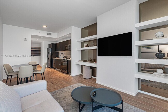Photo - 398 NE 5th St Unidad 4211