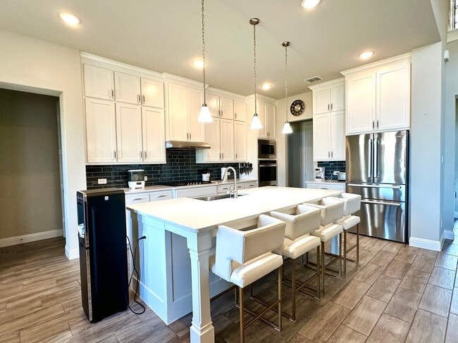 Photo - 307 Waters Edge Dr