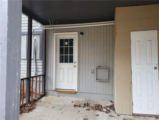 Photo - 2308 Lakewood Ave SW