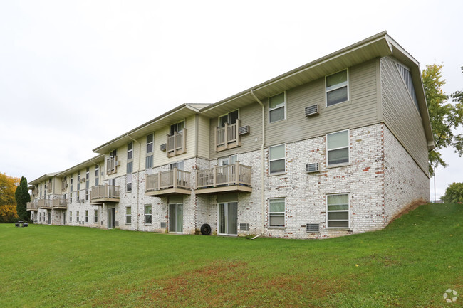 Seven Oaks Apartments - Seven Oaks Apartments