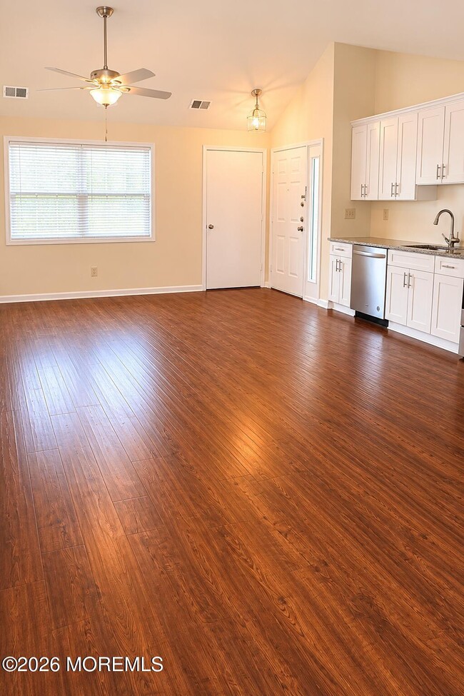 290 N Main St Unit 12