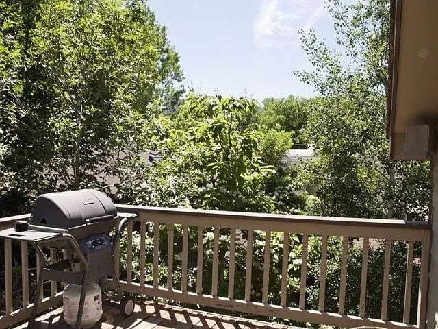 Photo - 1931 Grove St