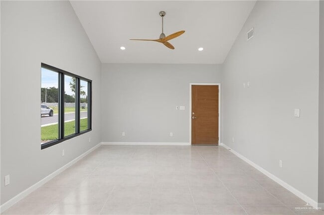 2512 Brownjay Rd Unit 3