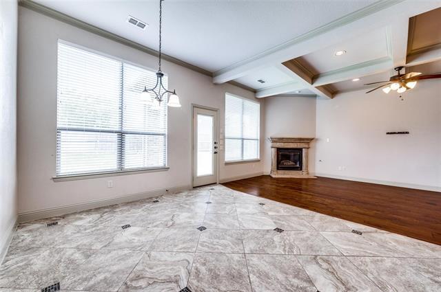 Photo - 817 Lake Meadow Ln