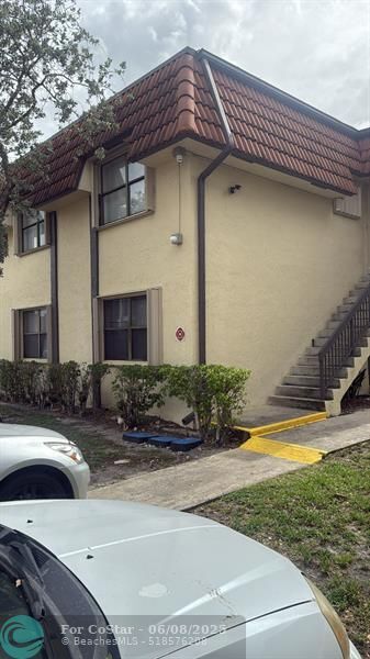 Photo - 501 NW 100th Pl Apartment Unit 101