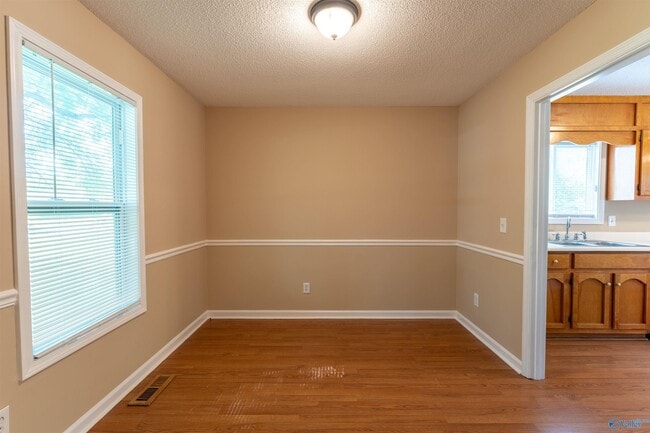 Photo - 155 Mylo Rd