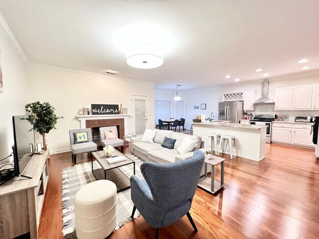 Photo - 2300 Evergreen Ln Unit ID1254403P