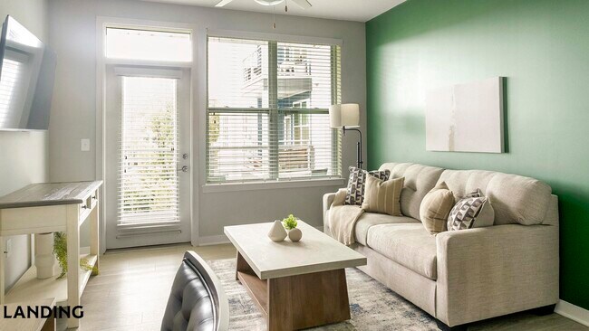 Photo - 2120 N Brevard St Unidad 433