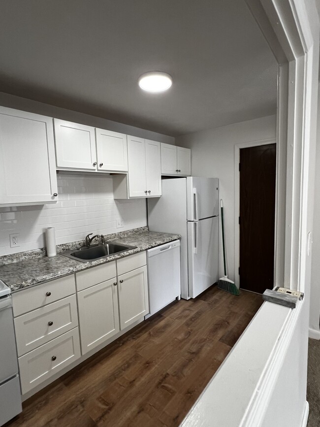 Bayside Apartments - Bayside Apartments
