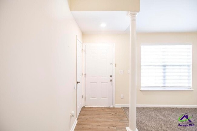 Photo - 83 Hamilton Woods Dr