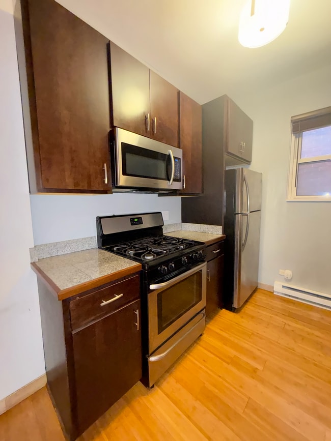 Photo - 2016 W Charleston St Unit 1R