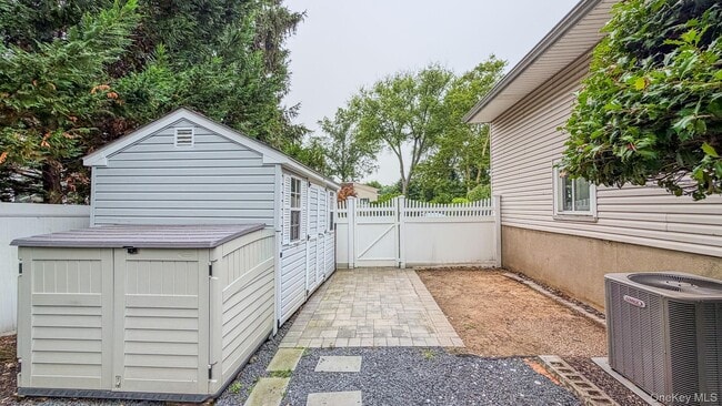 Photo - 16 Brookside Dr