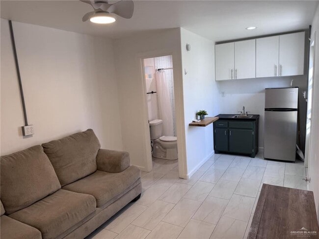 Photo - 10 S 8th Ave