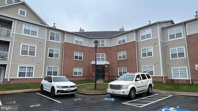 Photo - 306 Gatehouse Ln Unit 306E