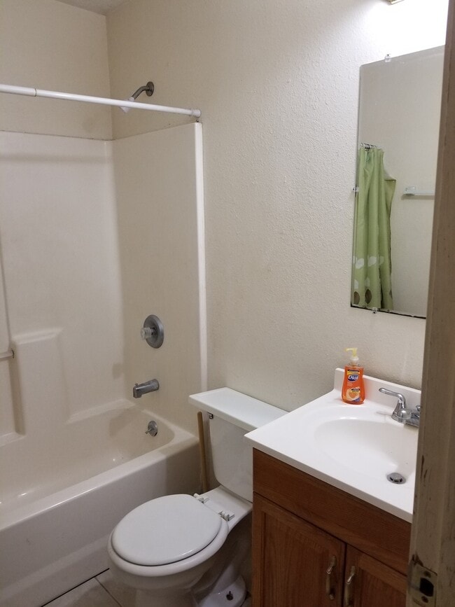 Photo - 717 Demaret Dr Apartment Unit A