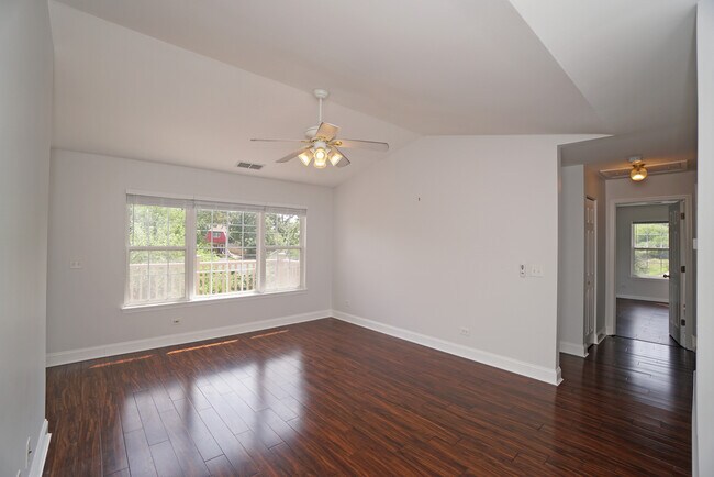 Photo - 1139 N Red Oak Cir Unidad 4