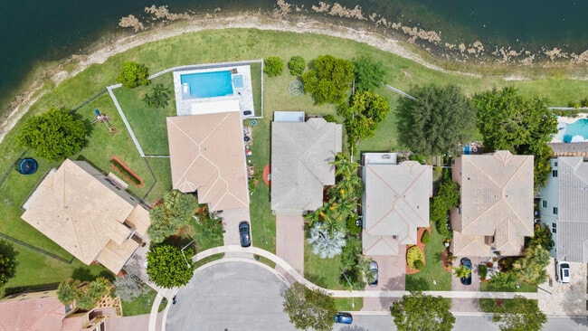 Photo - 2253 Balsan Way