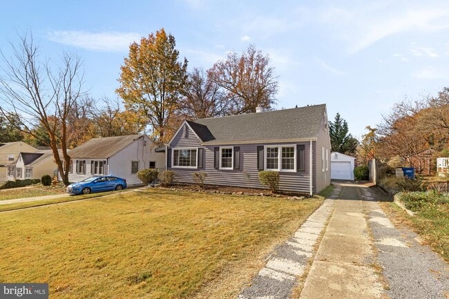 Building Photo - 3024 Wayne Rd