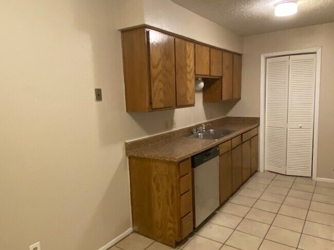 Photo - 434-434 NW 23rd St Unidad 434 NW 23rd Street