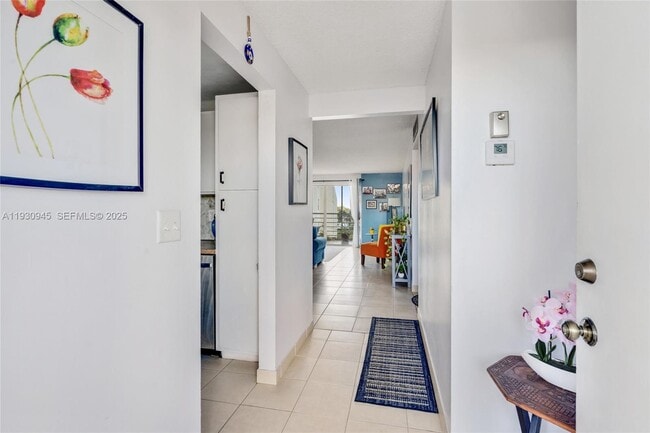 Photo - 321 SE 3rd St Unit 502