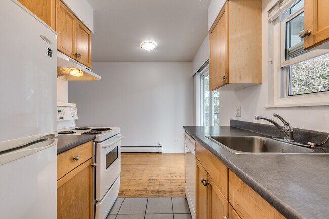 Photo - 1985 W 8th Ave Unit 303