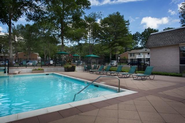 Building Photo - 45 Country Club Dr Unit 26A Rental