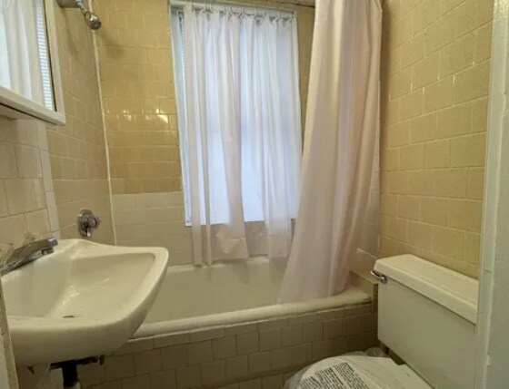 *Las imágenes son muestras representativas de la unidad anunciada. En algunos casos, las unidades reales que visita... - 45 Russell St Unidad 1