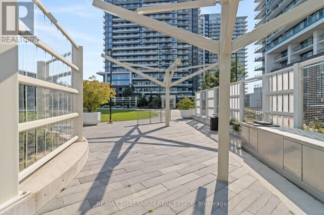 Photo - 2560 Eglinton Ave W Unité 609