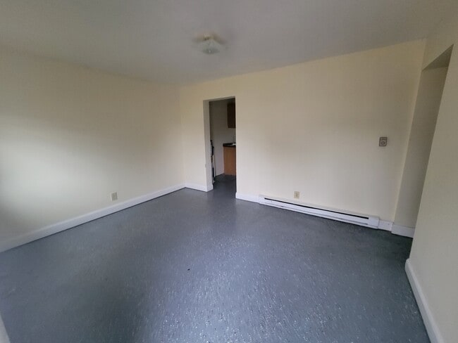 Photo - Pursley Court Apartments