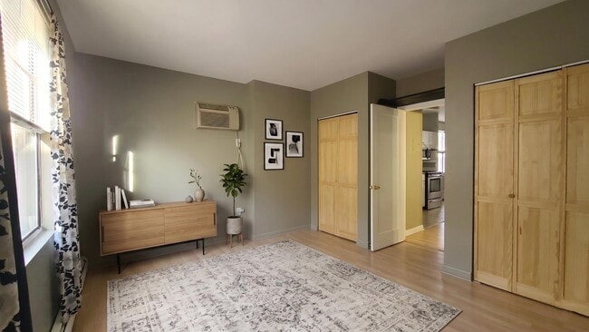 Photo - 4905 Park Ave Unit 2D