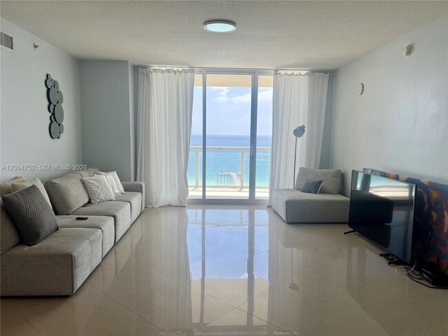 Building Photo - 16699 Collins Ave Unit 1202