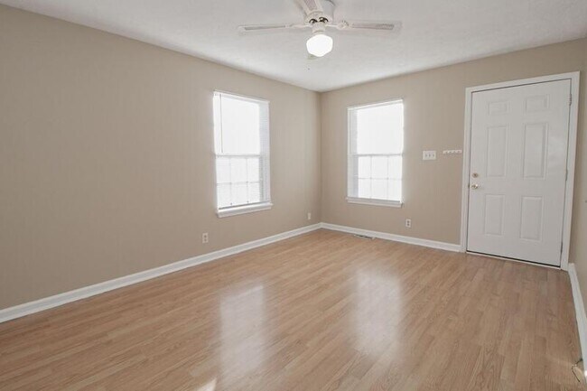 Photo - 667 Artic Ave