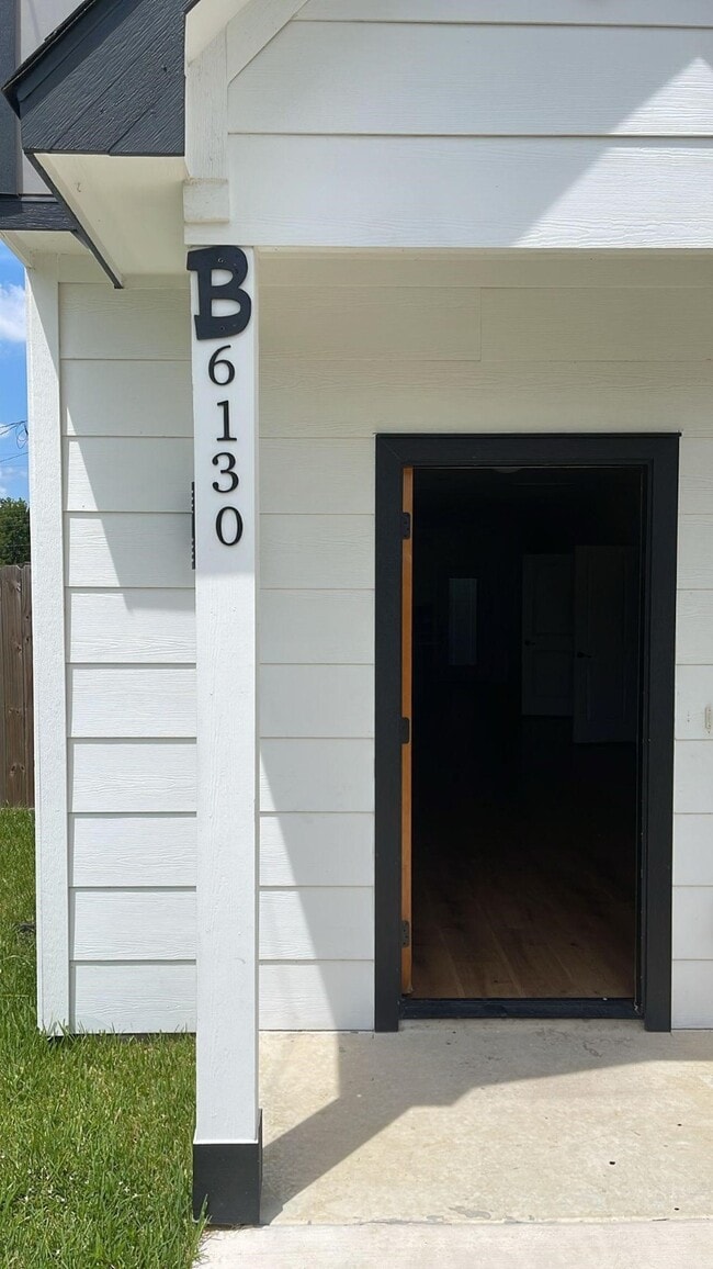 Building Photo - 6130 Conley St Rental