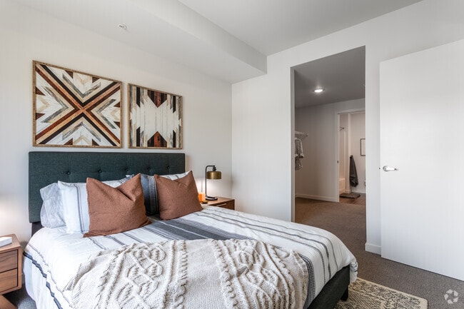 1BR, 1BA - 675 SF