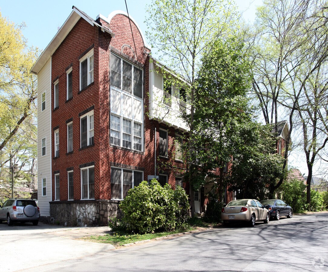 Photo - 834 Briarcliff Rd NE