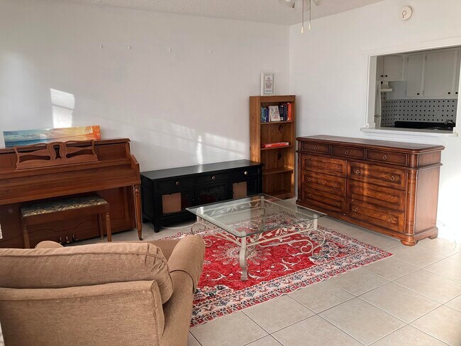 Photo - 130 Northampton G