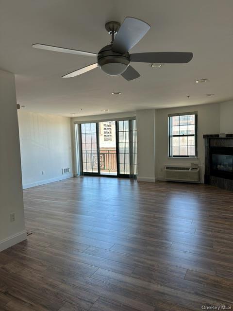 26 W Broadway Unit 303