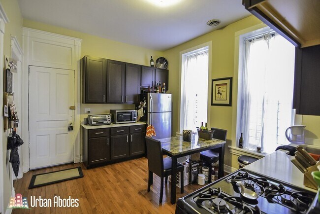 Photo - 1409 W Erie St