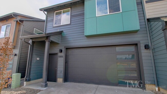 Building Photo - Beautiful 3BD Home in Orchards with Modern, Thoughtful Finishes & a Fenced Yard!