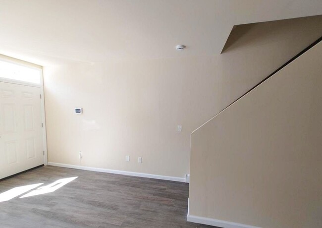 Photo - 186 Passaic St
