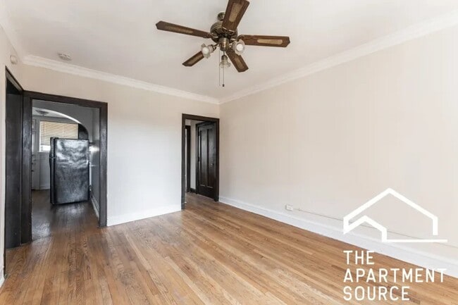 2105 Grove Ave Unidad 2105 Grove Avenue
