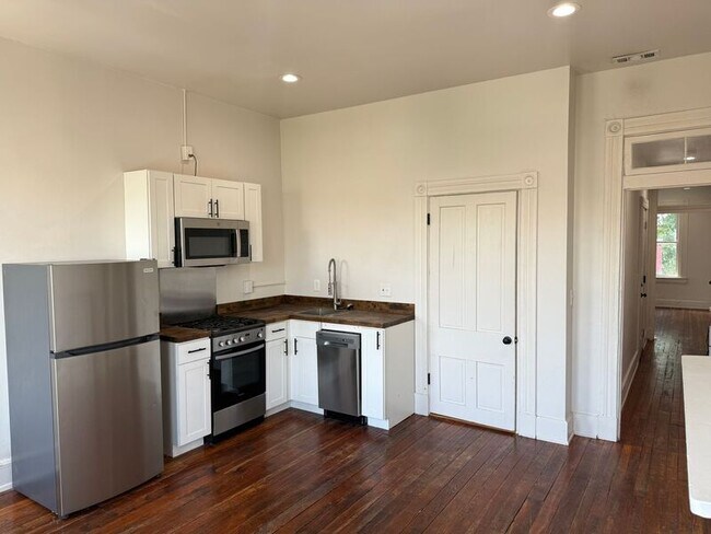 Photo - 920 Washington Ave Unit # 8