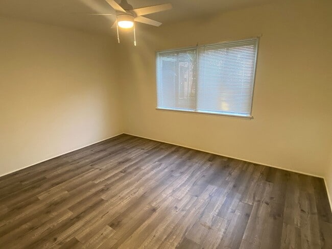 Photo - 5650-5652 Rocket St Unit 5650 Rocket St