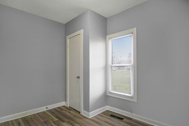 Coming Soon - Large 4 Bedroom in Mishawaka!