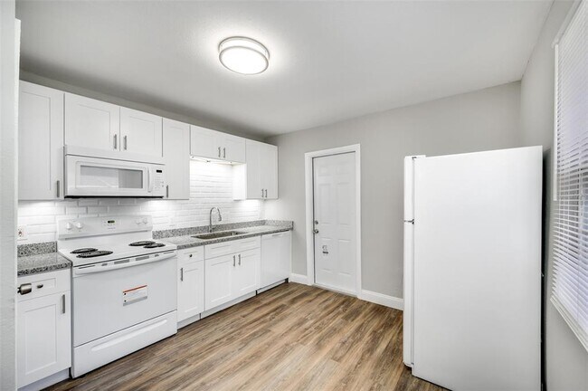 Photo - 1510 E New Orleans Ave